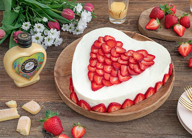 Mit ''Kuchen ohne Mehl und ohne Öl'' und ''Kuchen ohne Backen'' durch den Mai