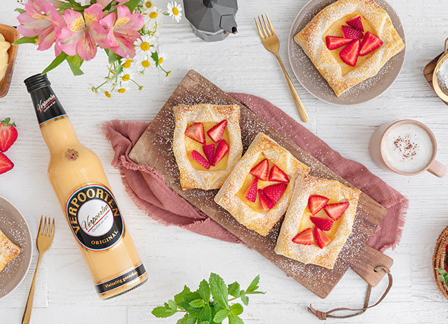 Mit ''Kuchen ohne Mehl und ohne Öl'' und ''Kuchen ohne Backen'' durch den Sommer