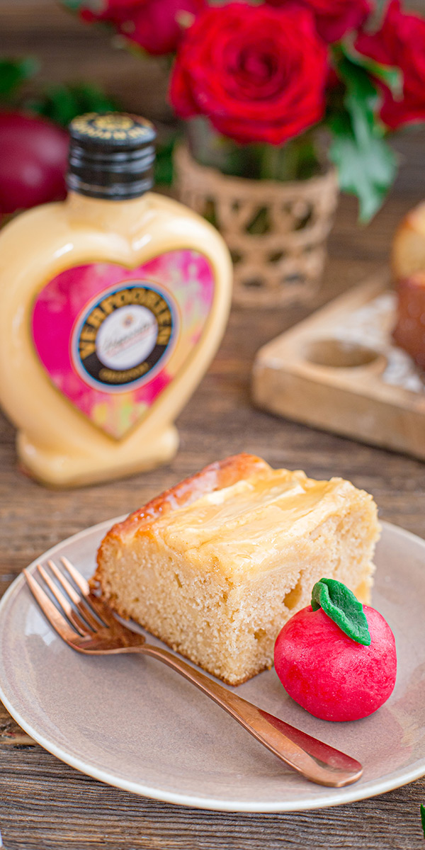 Bester Apfelkuchen mit Verpoorten Original Eierlikör und Marzipan Bild 2 Bester Apfelkuchen mit Verpoorten Original Eierlikör und Marzipan Bild 2