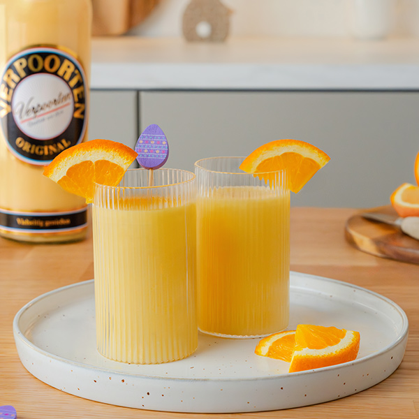 Drinks mit Eierlikör ''Kikeriki''