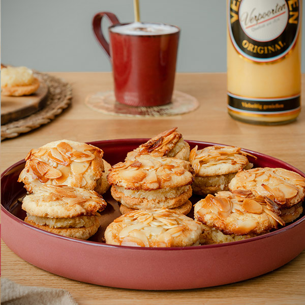 Bienenstichplätzchen mit Eierlikörfüllung