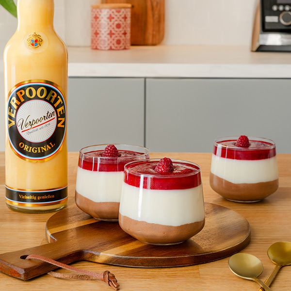 Eierlikör-Dessert in drei Schichten