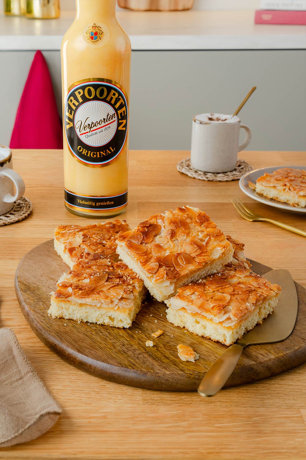Mandelkuchen mit Eierlikör vom Blech Bild 1 Mandelkuchen mit Eierlikör vom Blech Bild 1