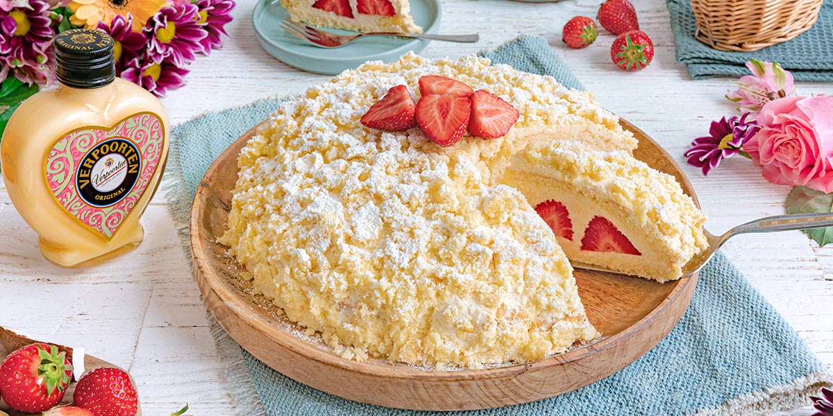 Kokos-Erdbeer-Torte mit Verpoorten Original Eierlikoer vom Weltmeister der Konditoren Bild 2 Kokos-Erdbeer-Torte mit Verpoorten Original Eierlikoer vom Weltmeister der Konditoren Bild 2
