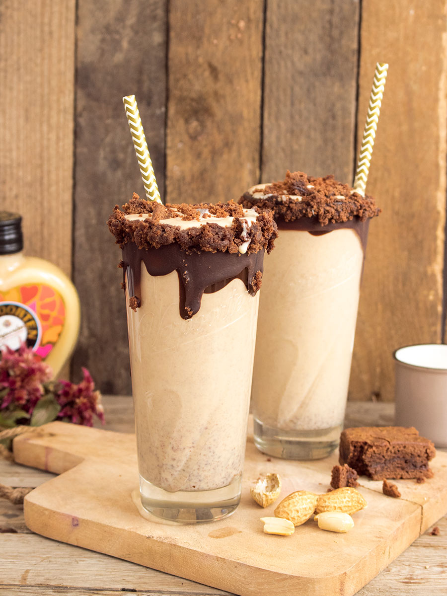 Brownie Erdnuss Milchshake mit Verpoorten Original Eierlikör Bild 3 Brownie Erdnuss Milchshake mit Verpoorten Original Eierlikör Bild 3