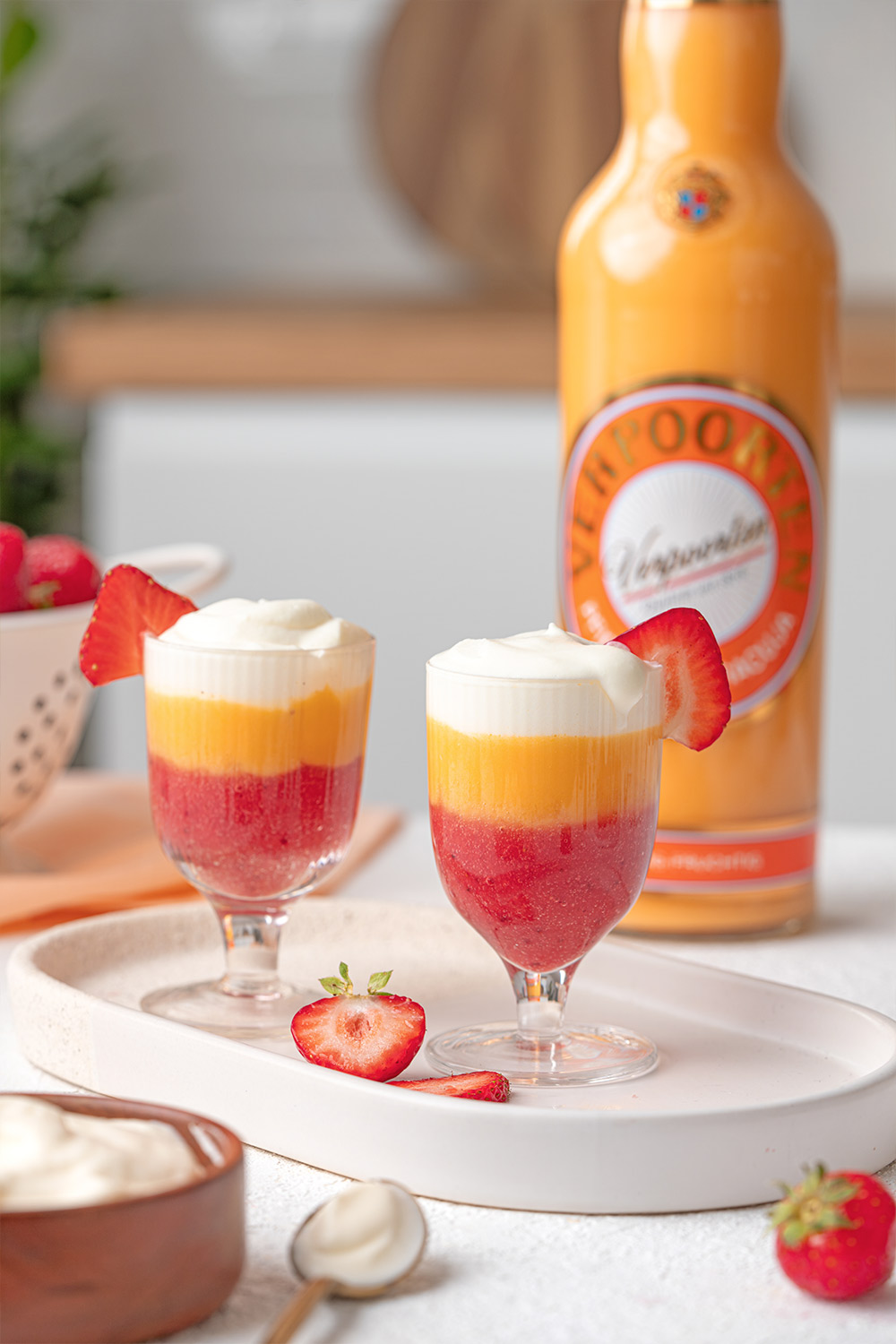 Strawberry-Shots mit Verpoorten Pfirsich-Maracuja Likör Bild 1 Strawberry-Shots mit Verpoorten Pfirsich-Maracuja Likör Bild 1