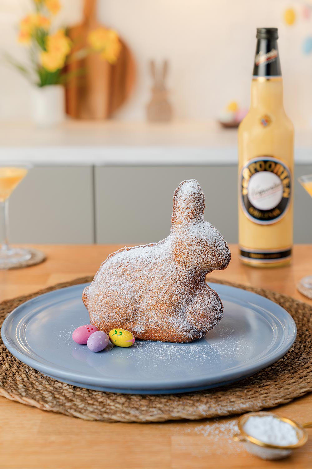 Osterhasen backen mit Verpoorten Original Eierlikör Bild 2
