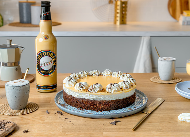 ''Backen ohne Mehl und ohne Öl'': Klassische Eierlikörtorte mit Verpoorten Original Eierlikör