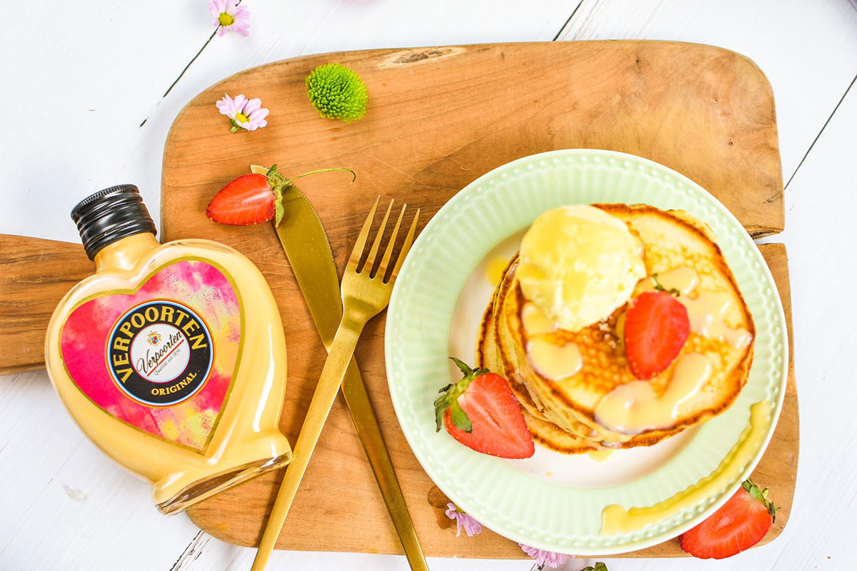 Eierlikör-Pancakes und Eierlikör-Eis mit Verpoorten Original Eierlikör Bild 3 Eierlikör-Pancakes und Eierlikör-Eis mit Verpoorten Original Eierlikör Bild 3