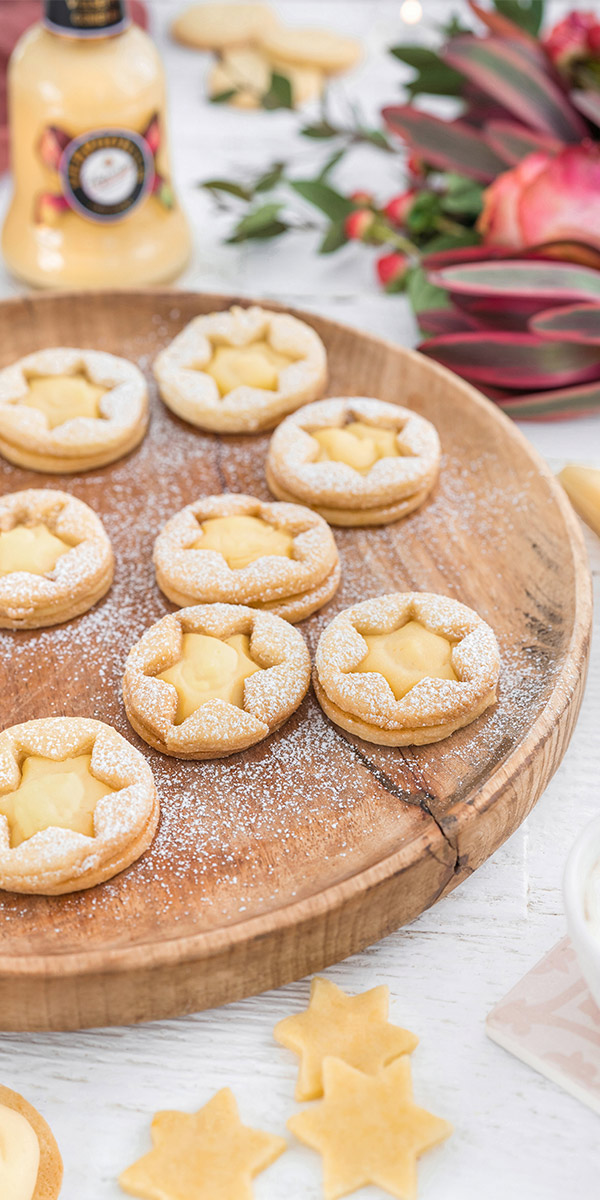Eierlikörplätzchen mit Puddingfüllung Variante 1 Bild 1 Eierlikörplätzchen mit Puddingfüllung Variante 1 Bild 1