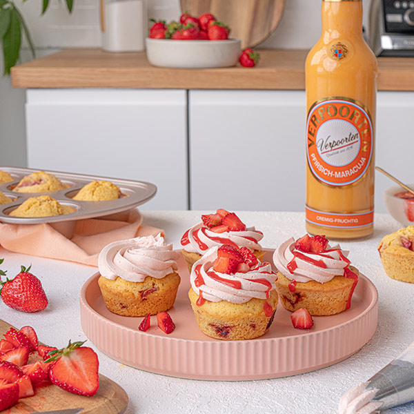 Erdbeer-Cupcakes mit Verpoorten Pfirsich-Maracuja