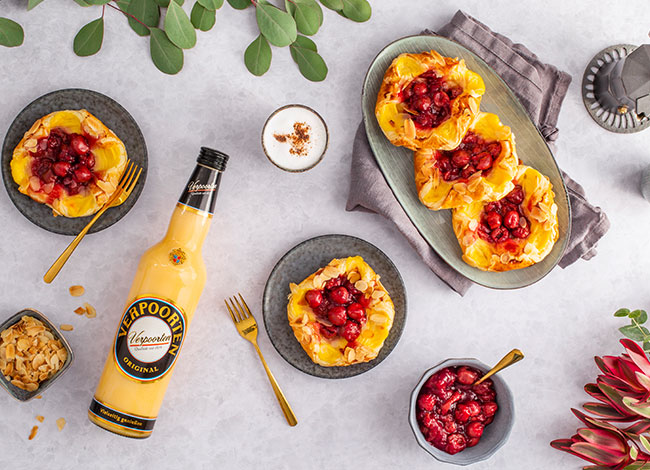 Mit ''Kuchen ohne Mehl und ohne Öl'' und ''Kuchen ohne Backen'' durch den Sommer