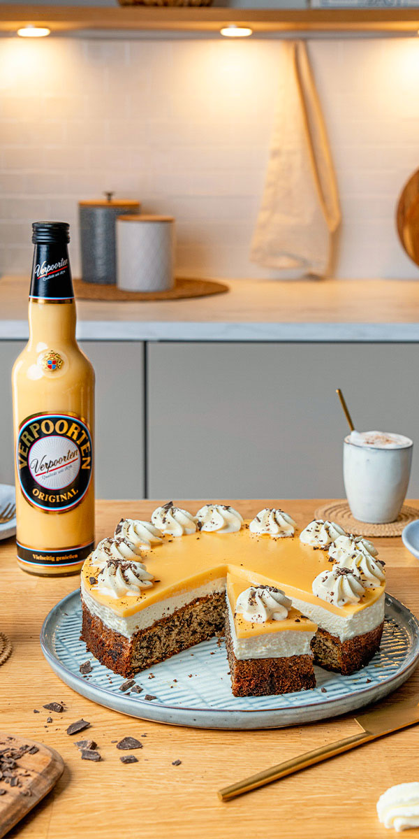 Klassische Eierlikörtorte mit Verpoorten Original Eierlikör Bild 1 Klassische Eierlikörtorte mit Verpoorten Original Eierlikör Bild 1