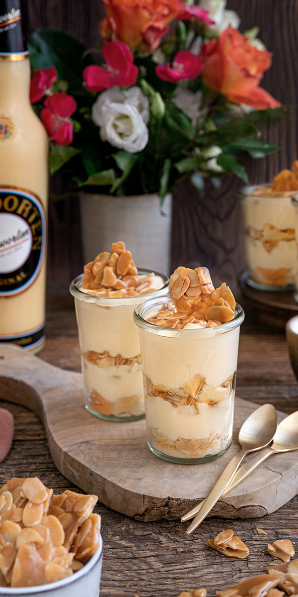 Schnelles Bienenstich-Dessert mit Verpoorten Original Eierlikör Bild 2