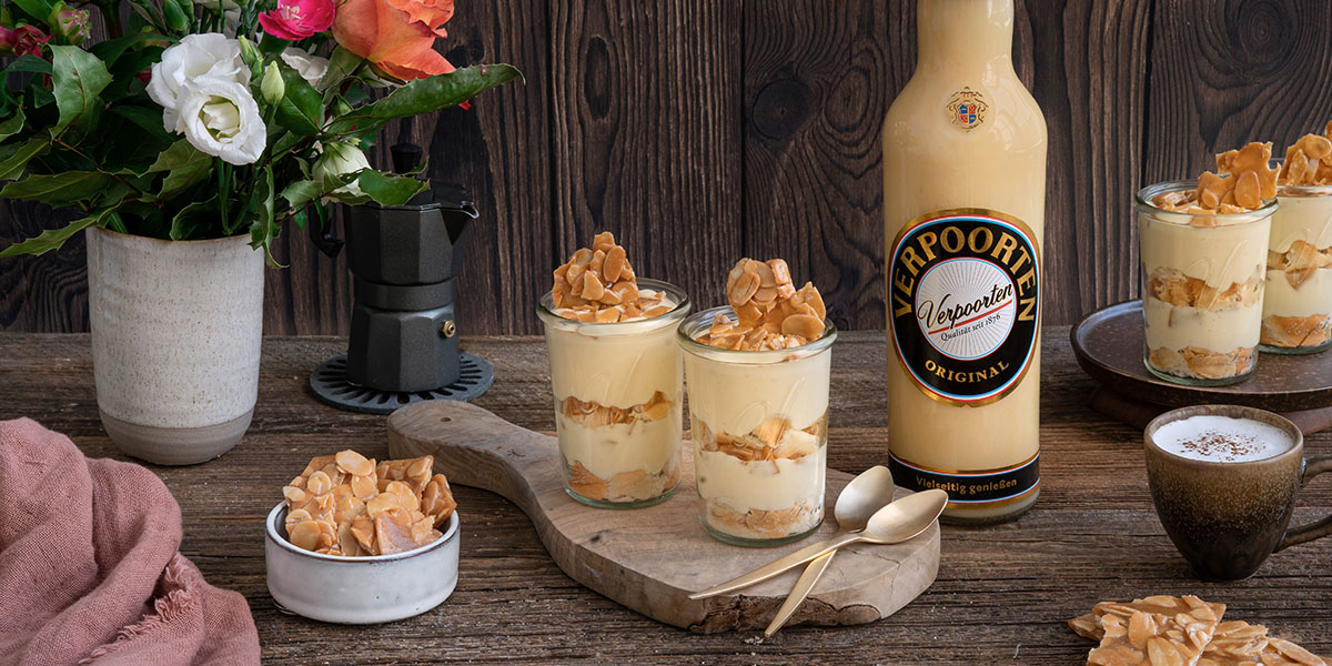 Schnelles Bienenstich-Dessert mit Verpoorten Original Eierlikör Bild 3