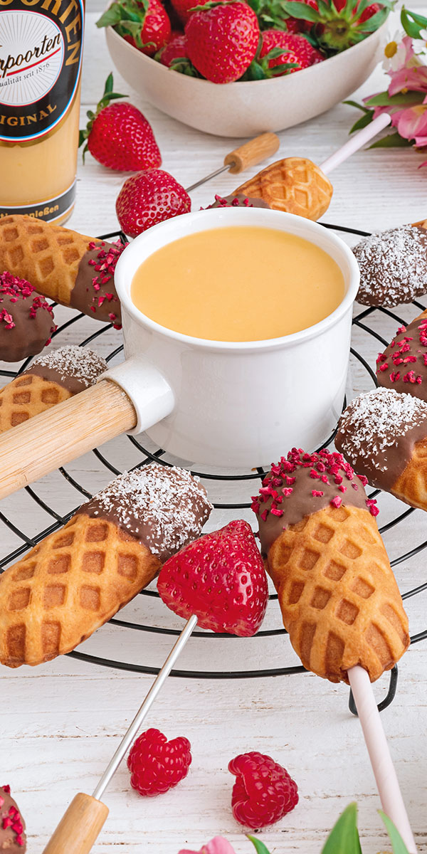 Eierlikör-Fondue mit Waffeln am Stiel Bild 2 Eierlikör-Fondue mit Waffeln am Stiel Bild 2