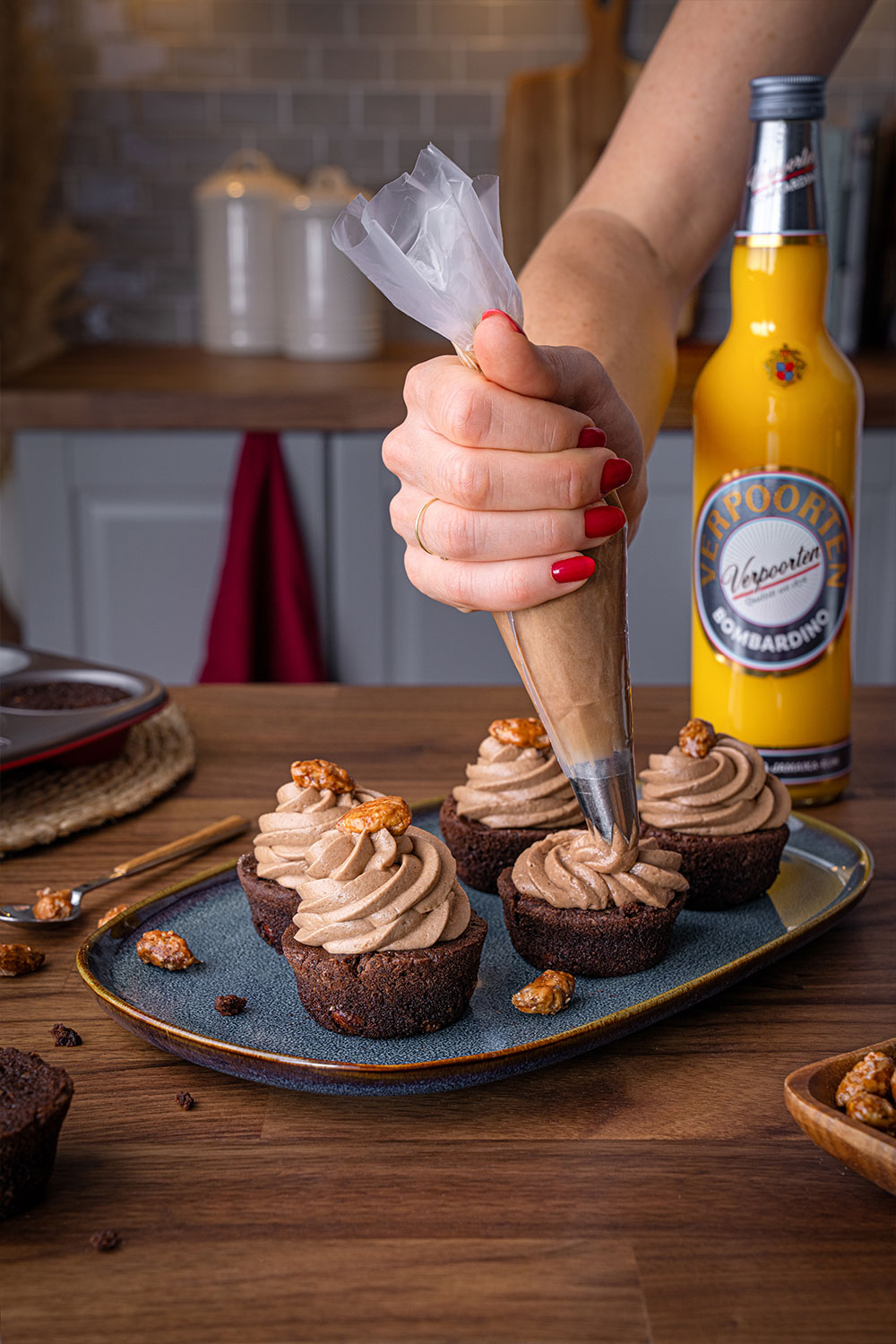 Schoko Verpoorten Bombardino Cupcakes mit gebrannten Mandeln Bild 2 Schoko Verpoorten Bombardino Cupcakes mit gebrannten Mandeln Bild 2
