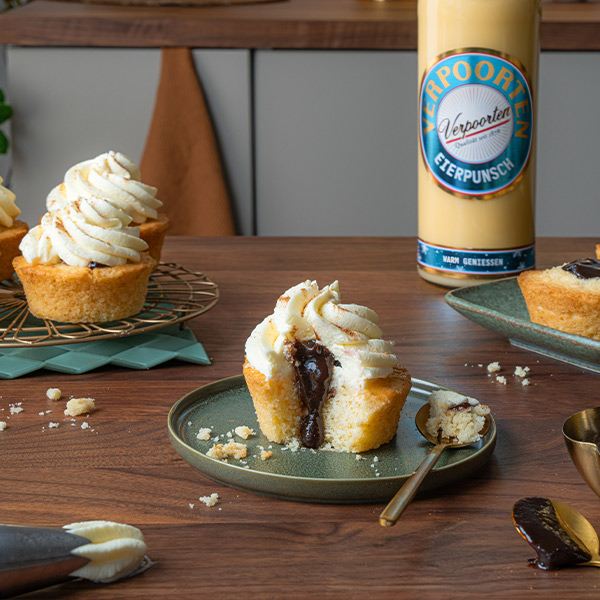 Pflaumen Cupcakes mit Verpoorten Eierpunsch