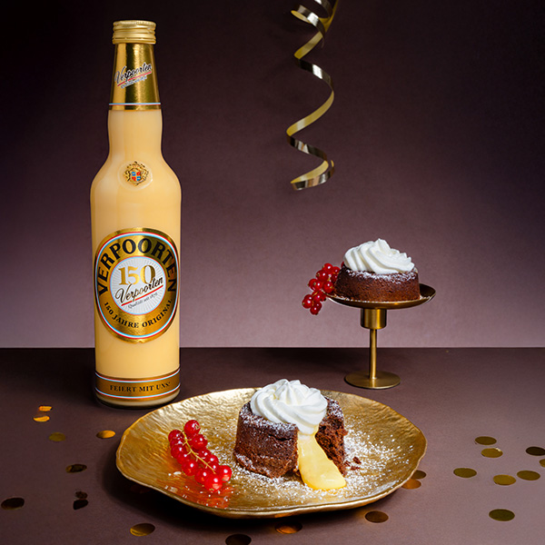 Verpoorten Lava Cake mit Eierlikör-Füllung